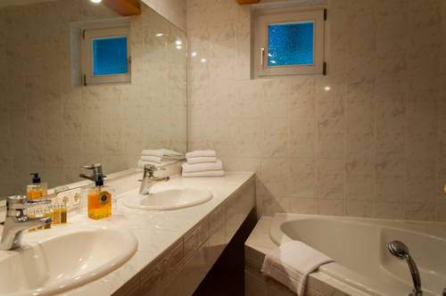 Imagen de la habitación del Hotel Naturhotel Lechlife. Foto 7