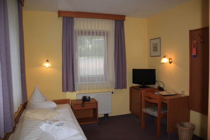 Imagen de la habitación del Hotel Naturhotel Lindenhof. Foto 15