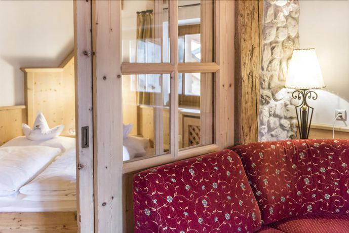 Imagen de la habitación del Hotel Naturhotel L&uuml;snerhof. Foto 8