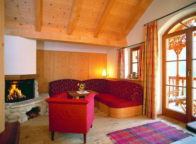 Imagen de la habitación del Hotel Naturhotel L&uuml;snerhof. Foto 12