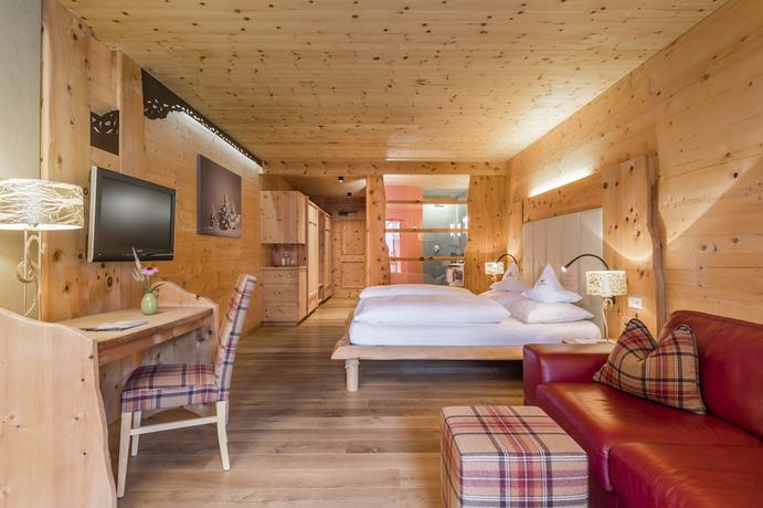 Imagen de la habitación del Hotel Naturhotel L&uuml;snerhof. Foto 19