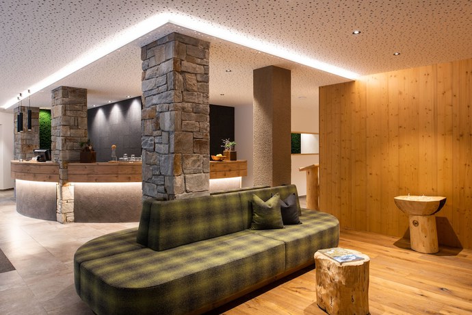 Imagen de los interiores del Hotel Naturhotel Rainer. Foto 17