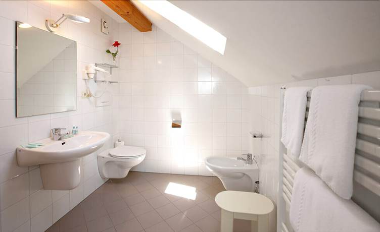 Imagen de la habitación del Hotel Naturhotel Wieserhof, Ritten - Renon. Foto 15