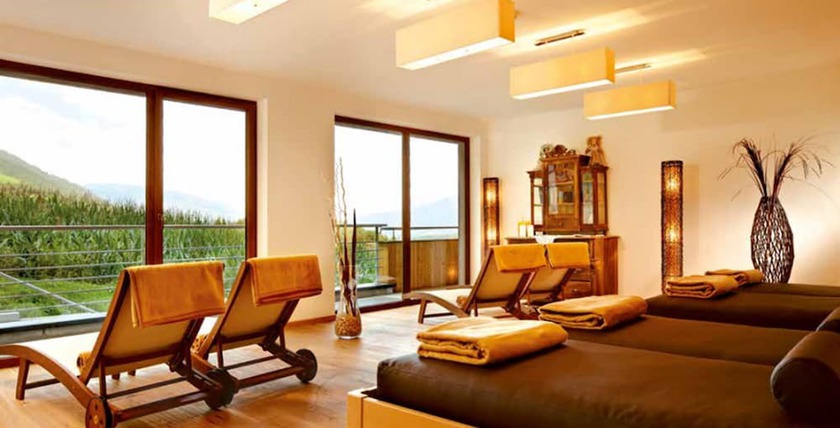 Imagen de la piscina del Hotel Naturhotel die Waldruhe. Foto 12