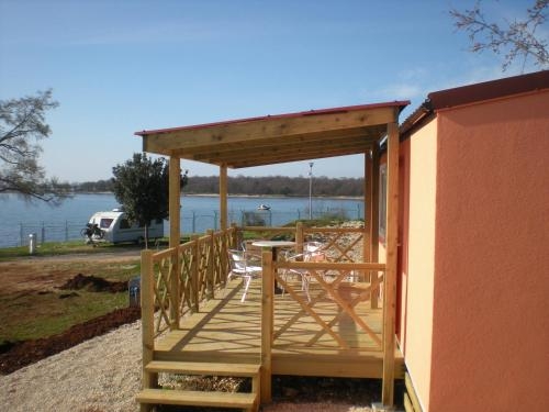 Imagen de la habitación del Hotel Naturist Mobile Homes Fkk Ulika. Foto 6