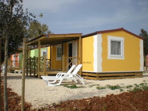 Imagen general del Hotel Naturist Mobile Homes Fkk Ulika. Foto 2