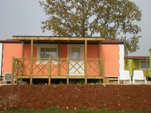 Imagen general del Hotel Naturist Mobile Homes Fkk Ulika. Foto 5