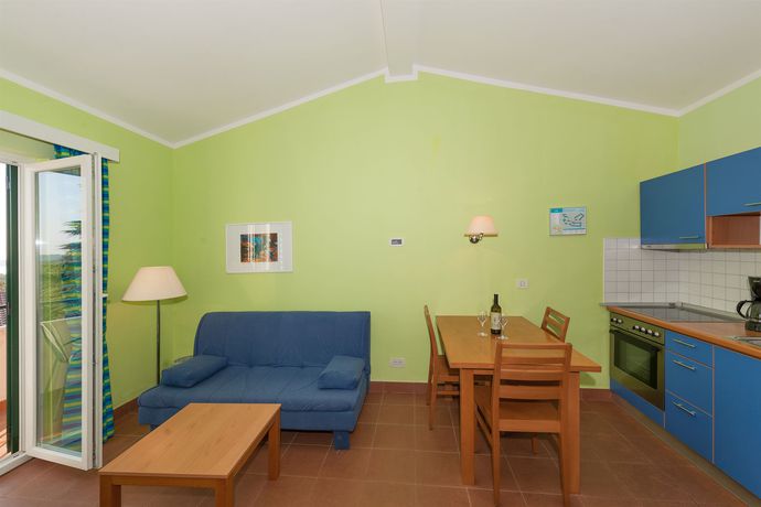 Imagen de los interiores del Hotel Naturist Park Koversada Apartments. Foto 13
