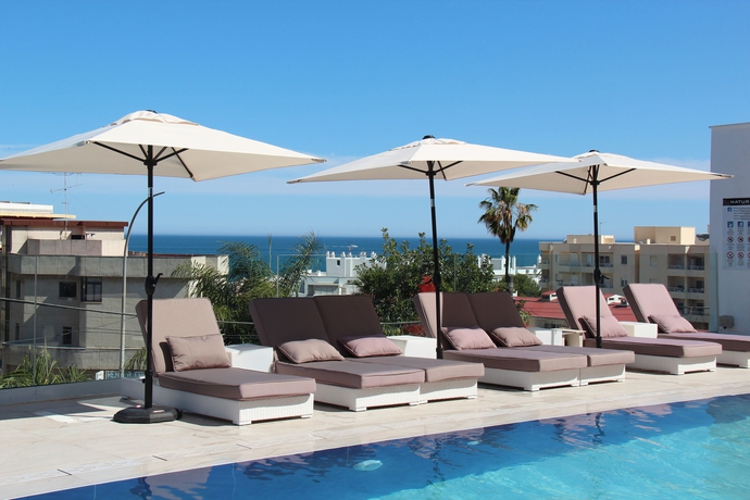 Imagen de la piscina del Hotel Natursun. Foto 13