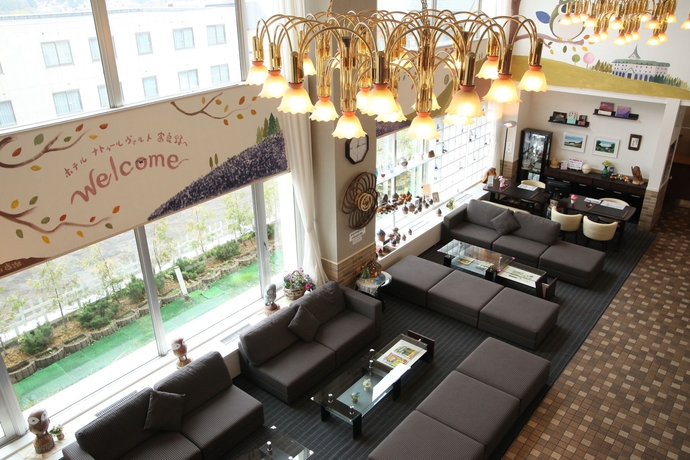 Imagen de los interiores del Hotel Naturwald Furano. Foto 15