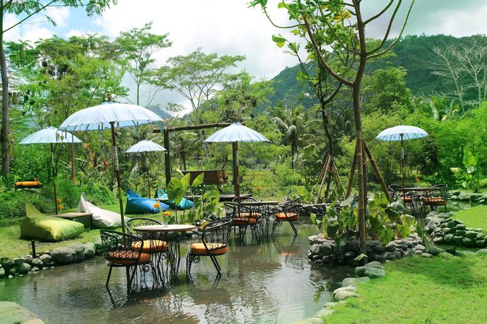 Imagen del bar/restaurante del Hotel Natya River Sidemen. Foto 3