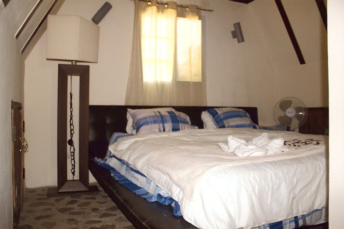 Imagen de la habitación del Hotel Naudy Lorena. Foto 16
