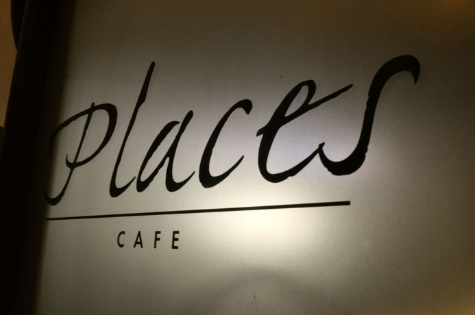 Imagen del bar/restaurante del Hotel Naumi Auckland Airport. Foto 2