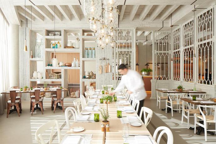 Imagen del bar/restaurante del Hotel Naumi Dubai. Foto 8