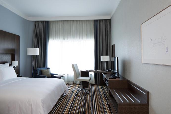 Imagen de la habitación del Hotel Naumi Dubai. Foto 15