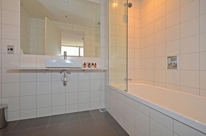 Imagen de la habitación del Hotel Naumi Wellington. Foto 2