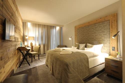 Imagen de la habitación del Hotel N&auml;gler&acute;s Fine Lounge. Foto 2