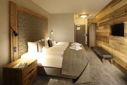 Imagen de la habitación del Hotel N&auml;gler&acute;s Fine Lounge. Foto 5