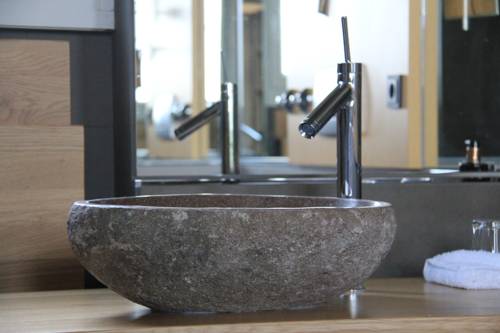 Imagen de la habitación del Hotel N&auml;gler&acute;s Fine Lounge. Foto 7