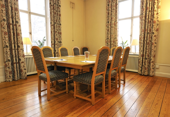 Imagen de los interiores del Hotel N&auml;sby Slott. Foto 14