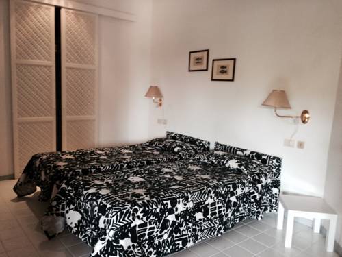 Imagen de la habitación del Hotel Nauthotel Porto San Vito. Foto 7
