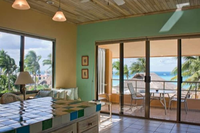 Imagen de la habitación del Hotel Nautibeach Condos. Foto 13
