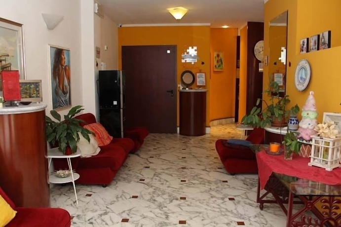 Imagen de los interiores del Hotel Nautic. Foto 11