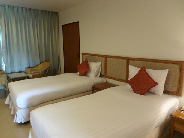 Imagen de la habitación del Hotel Nautical Inn. Foto 7