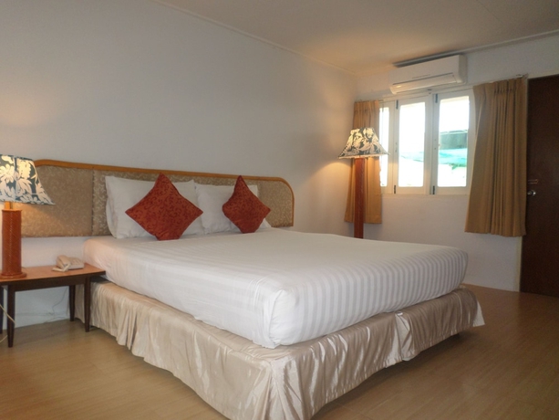 Imagen de la habitación del Hotel Nautical Inn. Foto 11