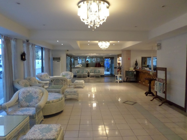 Imagen de los interiores del Hotel Nautical Inn. Foto 16