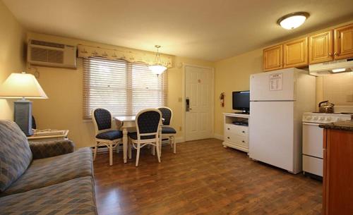 Imagen general del Hotel Nautical Mile Resort. Foto 15