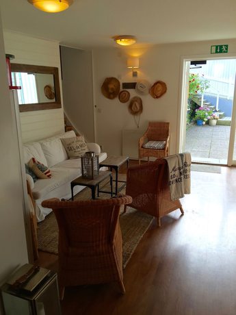 Imagen del bar/restaurante del Hotel Nauticl. Foto 2