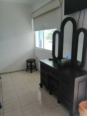 Imagen de la habitación del Hotel Nautico Confort. Foto 14