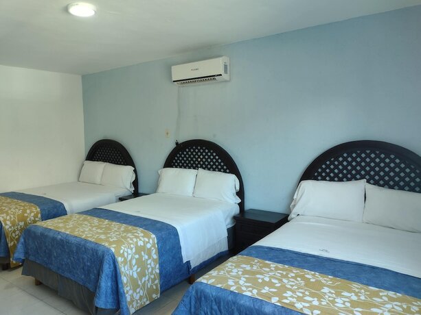 Imagen de la habitación del Hotel Nautico Confort. Foto 17