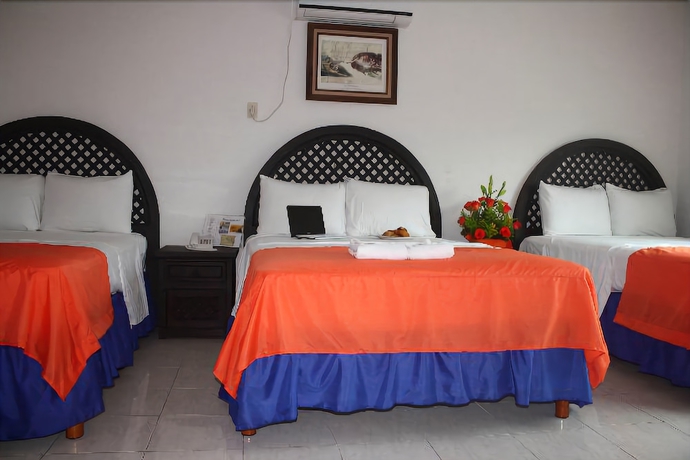 Imagen de la habitación del Hotel Nautico Inn. Foto 2
