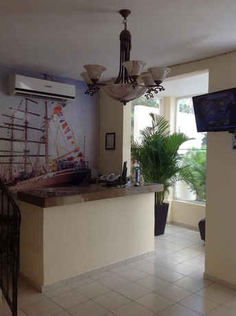 Imagen de los interiores del Hotel Nautico Inn. Foto 17