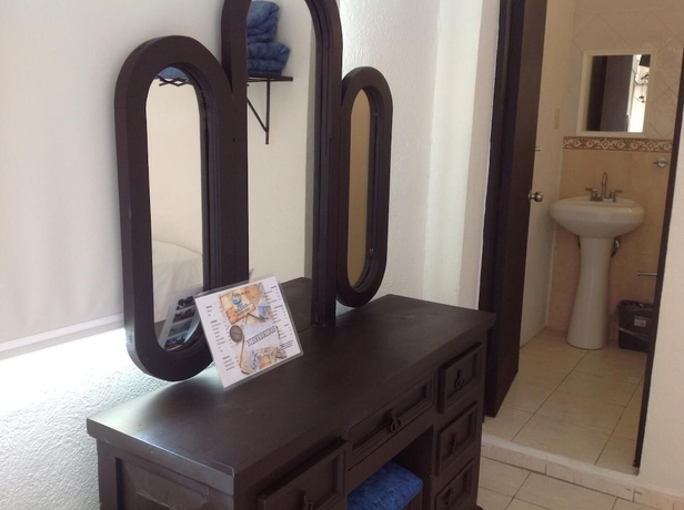 Imagen de la habitación del Hotel Nautico Inn. Foto 12