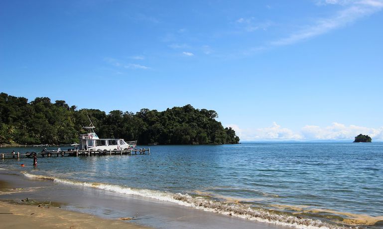 Imagen de los exteriores del Hotel Nautilos Trigana. Foto 13