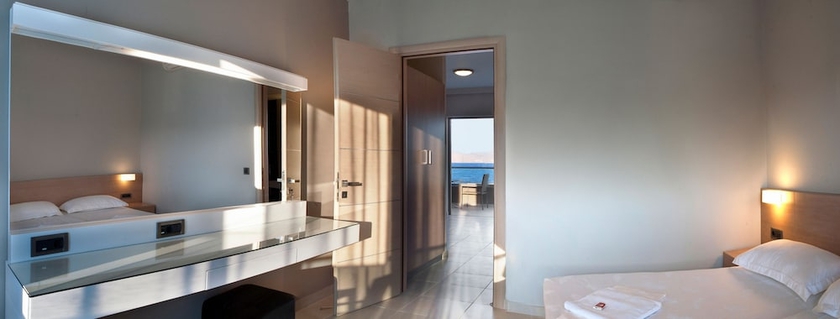 Imagen de la habitación del Hotel Nautilus Bay. Foto 5