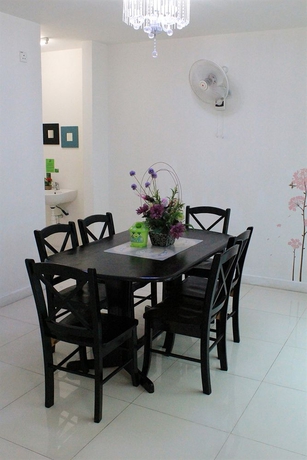 Imagen de la habitación del Hotel Nautilus Bay Home Inn. Foto 11