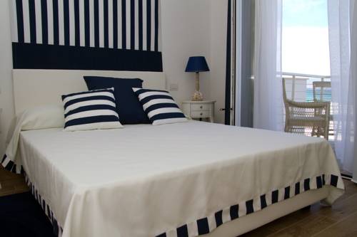 Imagen de la habitación del Hotel Nautilus, CAGLIARI. Foto 4