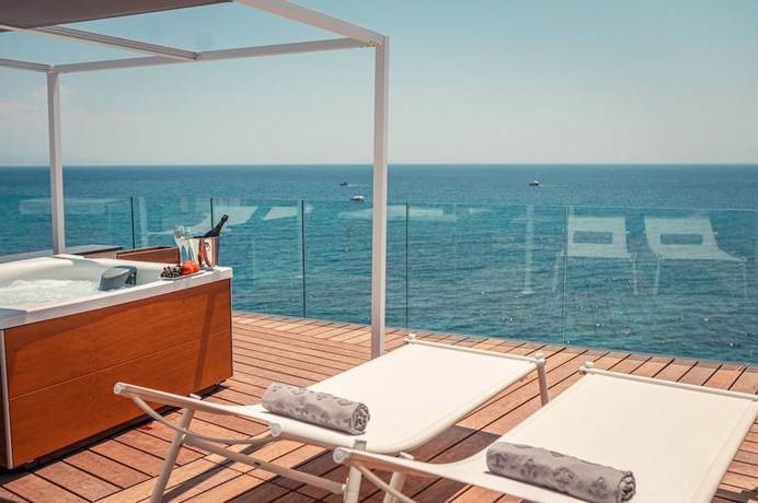 Imagen general del Hotel Nautilus, GIARDINI NAXOS. Foto 1