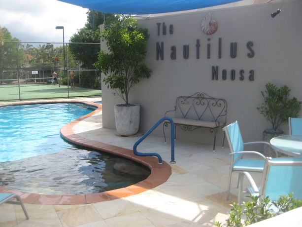 Imagen de la piscina del Hotel Nautilus Noosa Holiday Resort. Foto 12