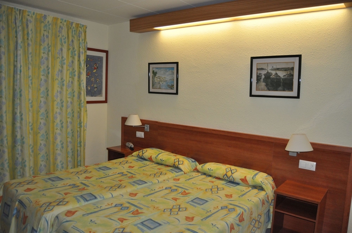 Imagen de la habitación del Hotel Nautilus, Roses. Foto 8