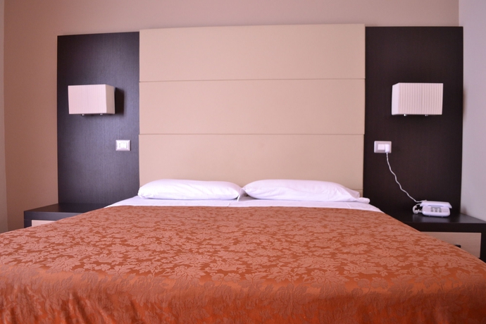 Imagen de la habitación del Hotel Nautilus, Via Cola del Rienzo. Foto 8