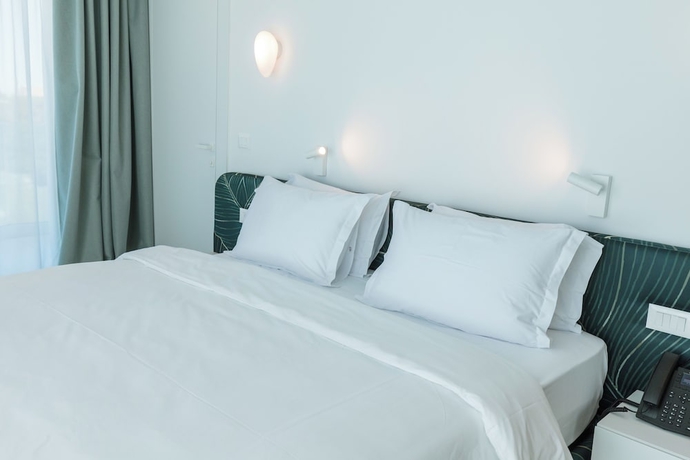 Imagen de la habitación del Hotel Nava Star. Foto 9