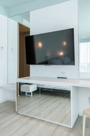 Imagen de la habitación del Hotel Nava Star. Foto 12