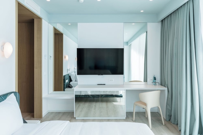 Imagen de la habitación del Hotel Nava Star. Foto 16