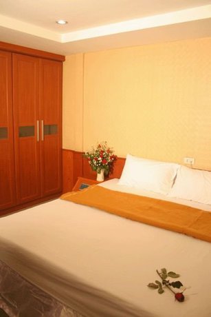 Imagen general del Hotel Navanakorn Golden View Hotel. Foto 8
