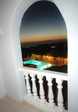 Imagen general del Hotel Navarone. Foto 13